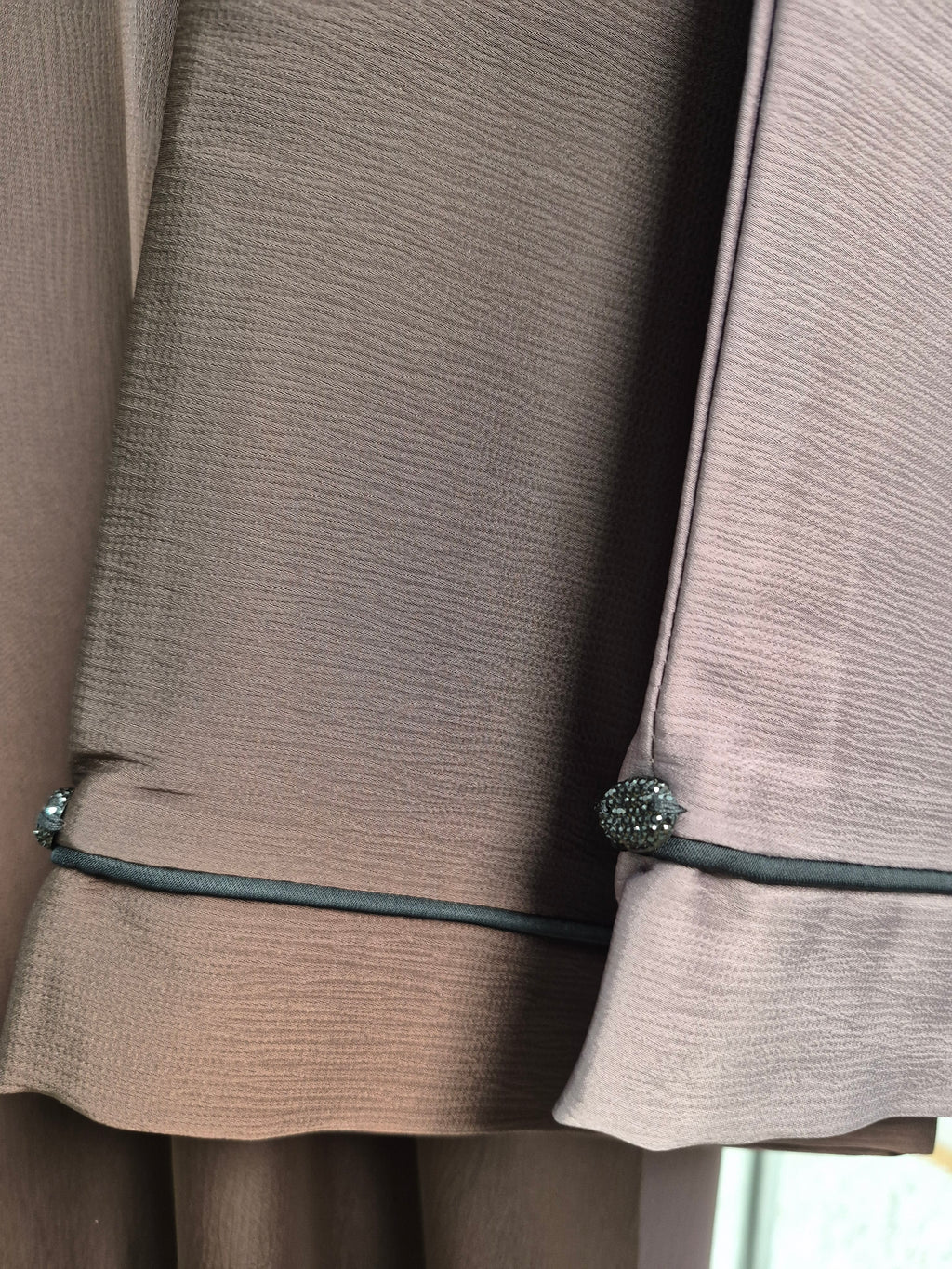 Modern Minimalist Abaya