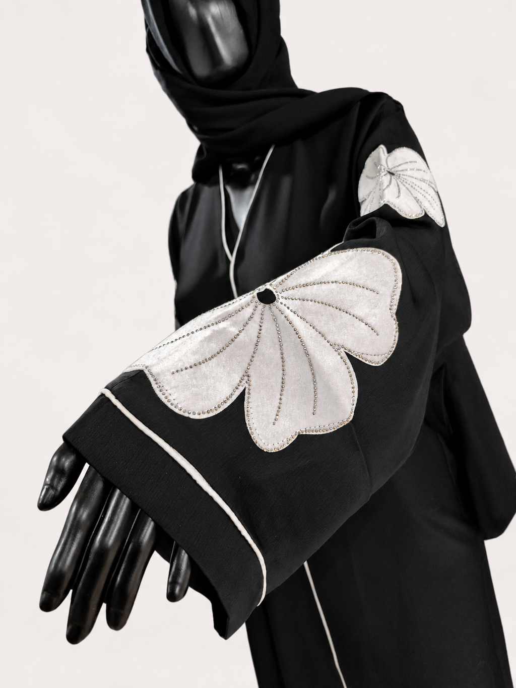 Modern Bloom Abaya
