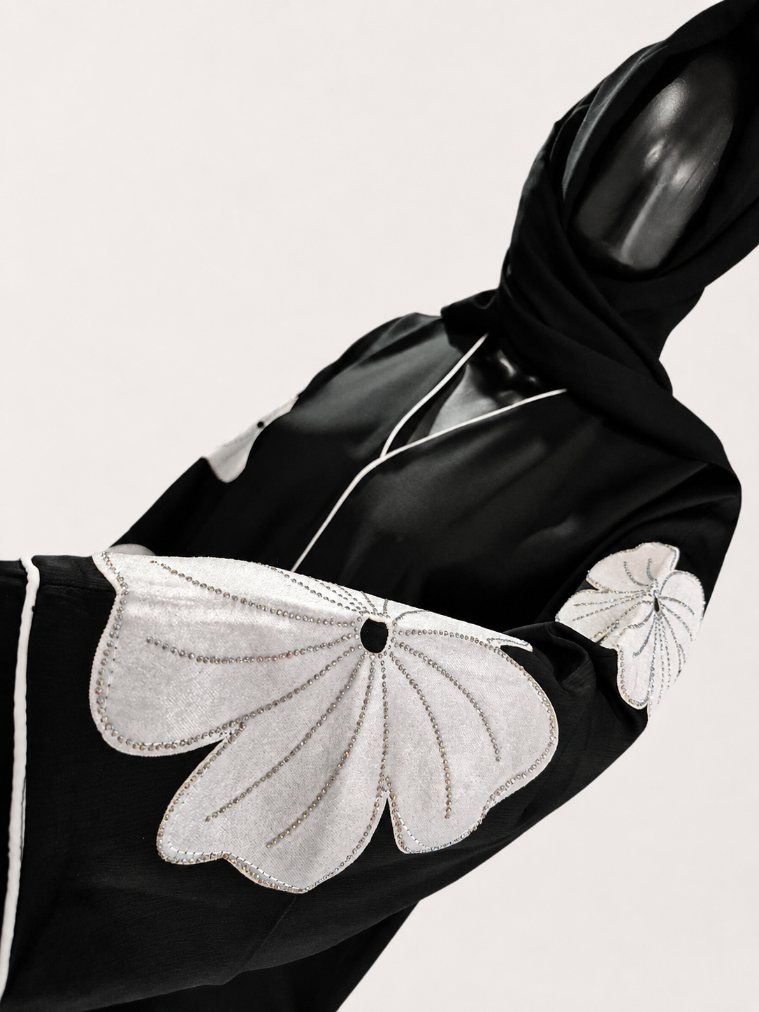 Modern Bloom Abaya